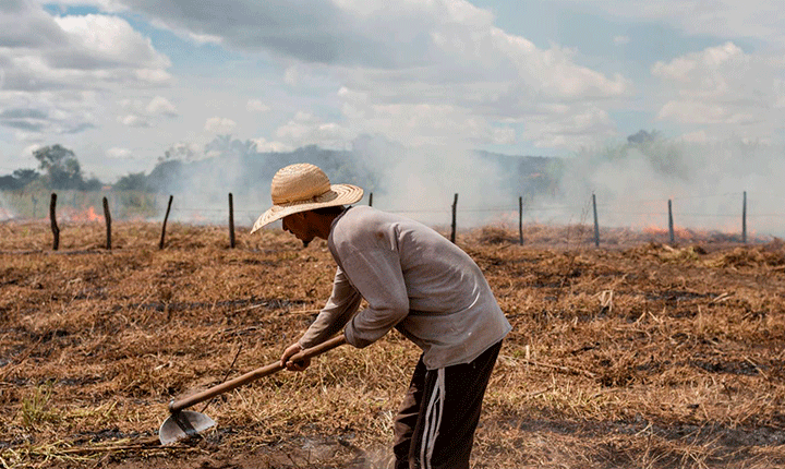 40. Na bíblia, Deus oprime o ser humano obrigando-o a trabalhar? 40. Na bíblia, Deus oprime o ser humano obrigando-o a trabalhar?