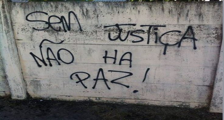 Tende cuidado de não praticar vossa justiça diante dos homens só para chamar atenção (Mt 6,1a). Tende cuidado de não praticar vossa justiça diante dos homens só para chamar atenção (Mt 6,1a).